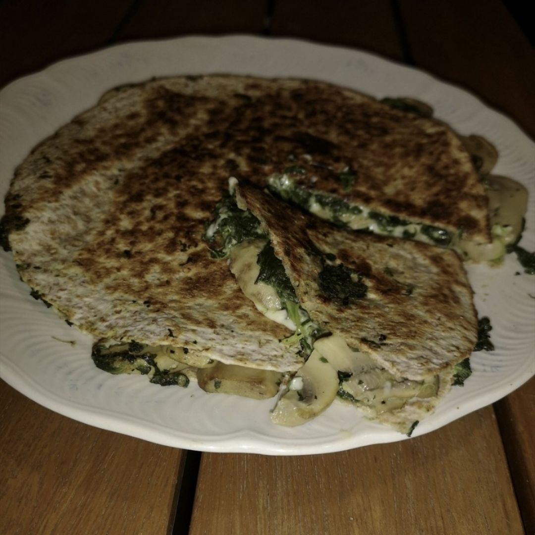 Quesadilla de espinacas Quesadilla de espinacas