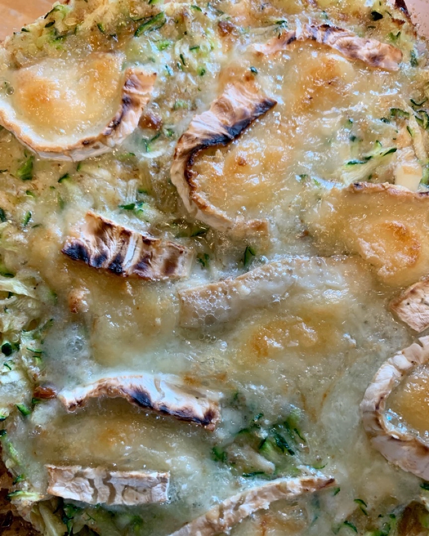 Pastel de calabacín y queso de cabra 🥒🧀 Pastel de calabacín y queso de cabra 🥒🧀