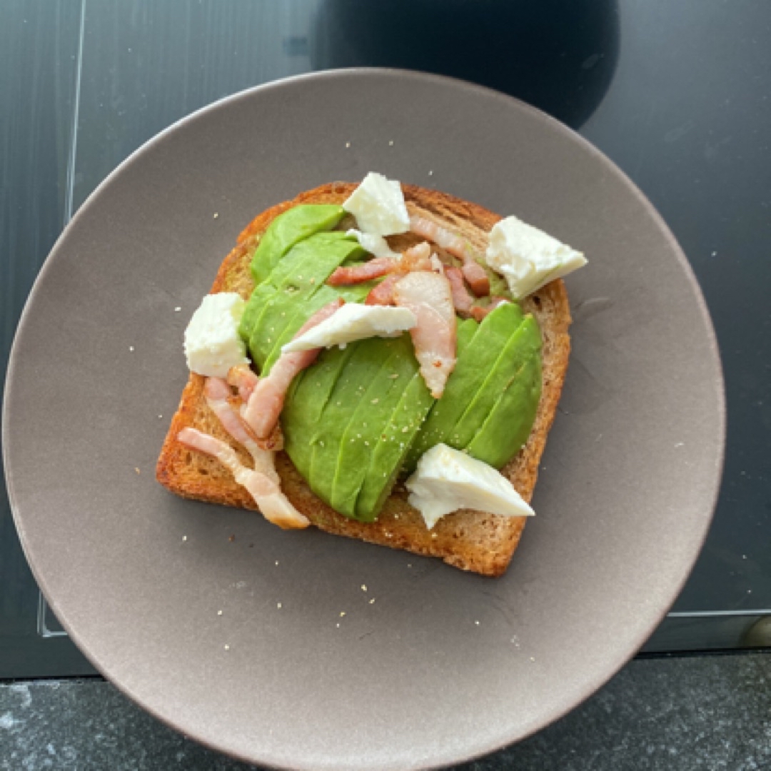 Tostada de Aguacate Paso 4 Tostada de Aguacate Paso 4