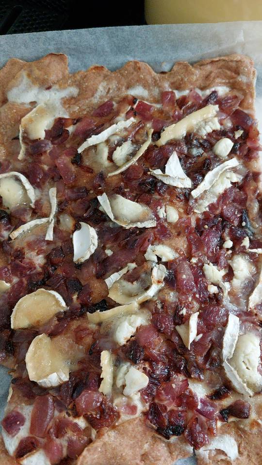 Pizza cabramelizada