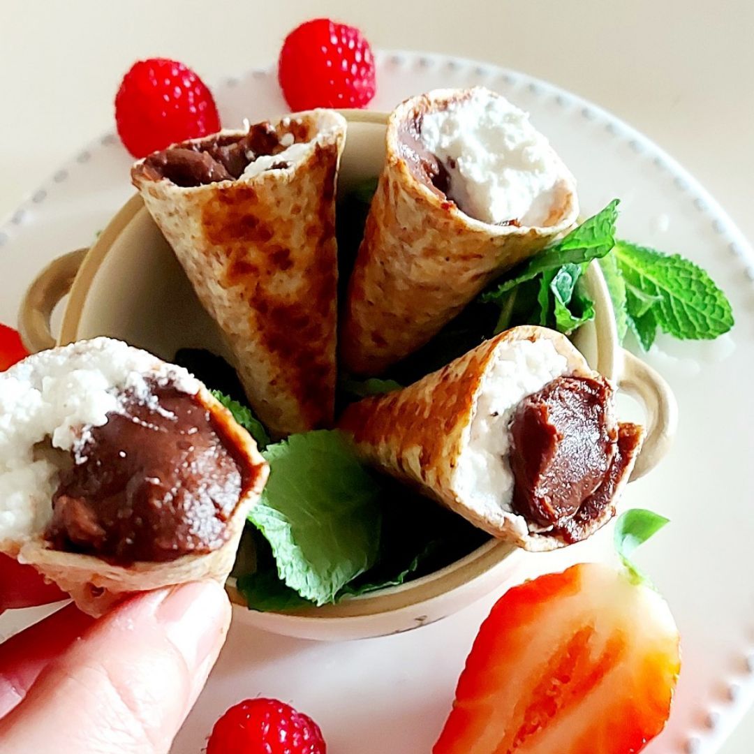 Conos de crema de cacao Realfooding y requesón Conos de crema de cacao Realfooding y requesón