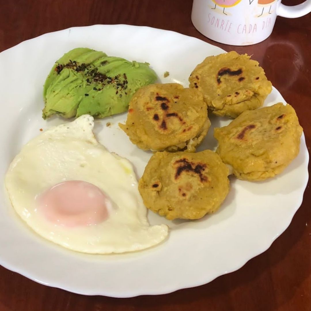 Empanadillas de plátano macho Empanadillas de plátano macho