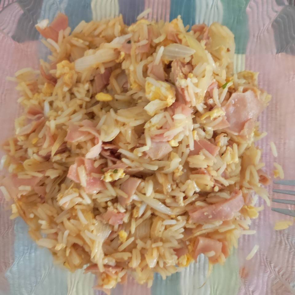 Arroz con pavo cebolla y huevo Arroz con pavo cebolla y huevo