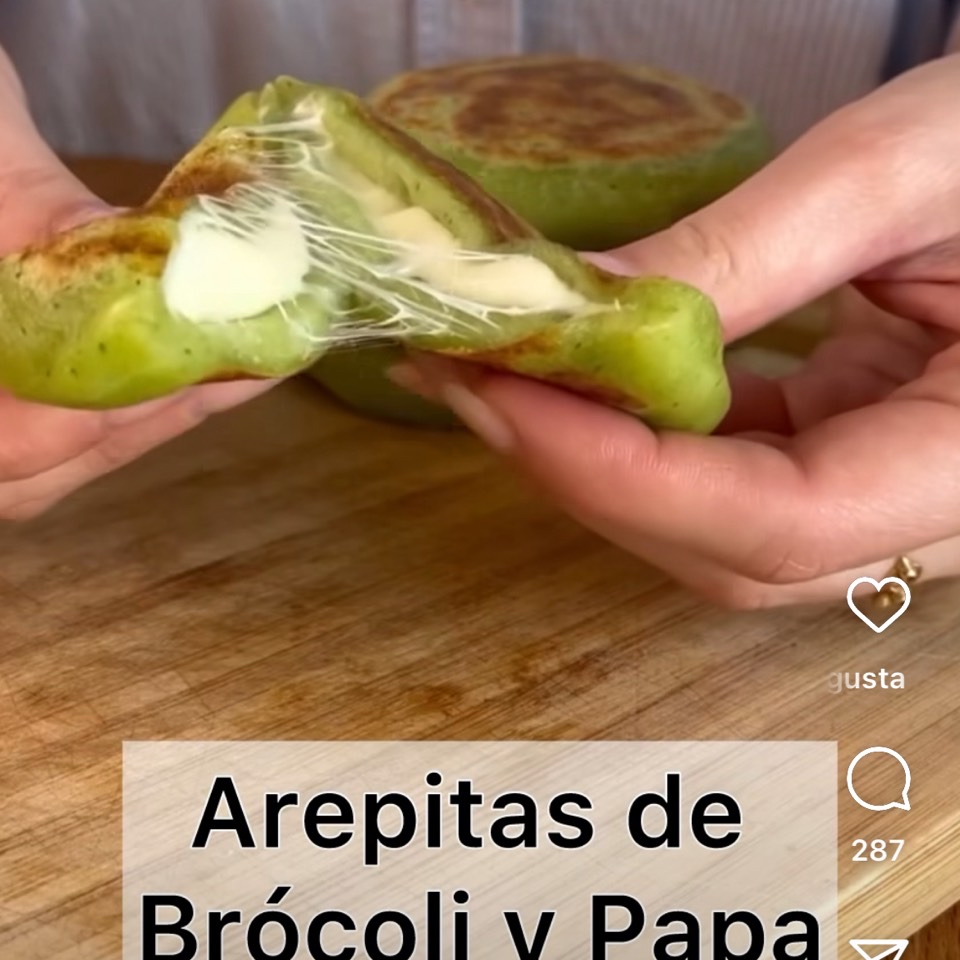 Arepas de brócoli rellenas de queso x athenalaconia_ii Arepas de brócoli rellenas de queso x athenalaconia_ii