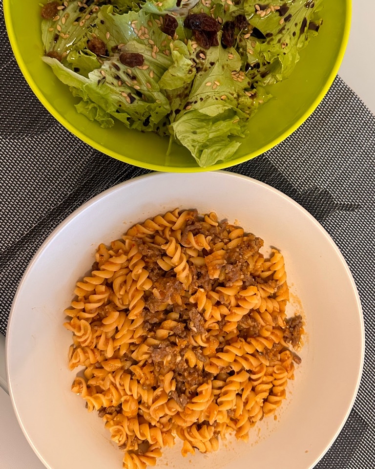 Pasta de garbanzo con carne picada 