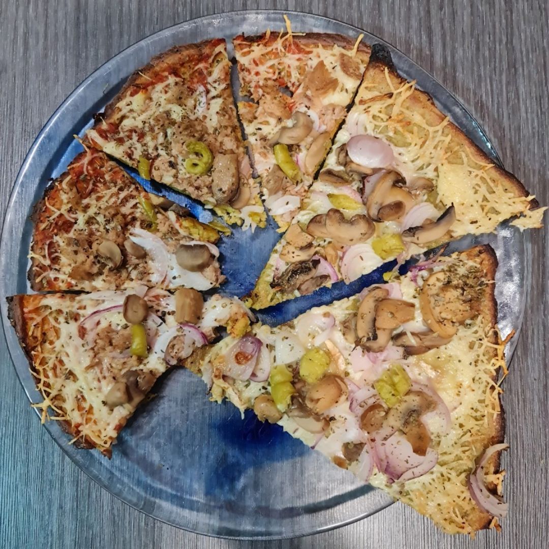 Pizza sin harina. Masa de brócoli Pizza sin harina. Masa de brócoli