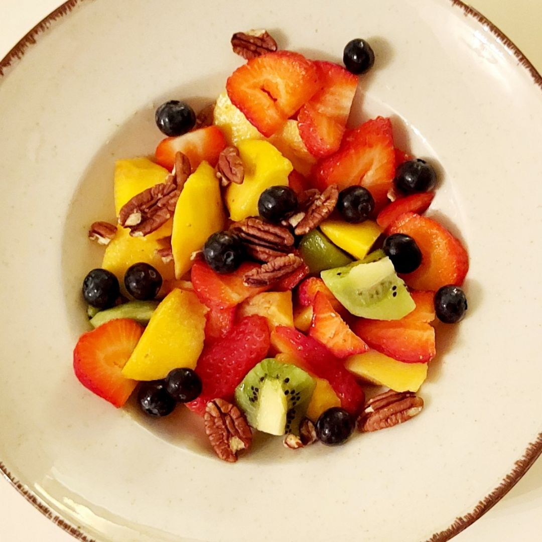 Macedonia con nueces 