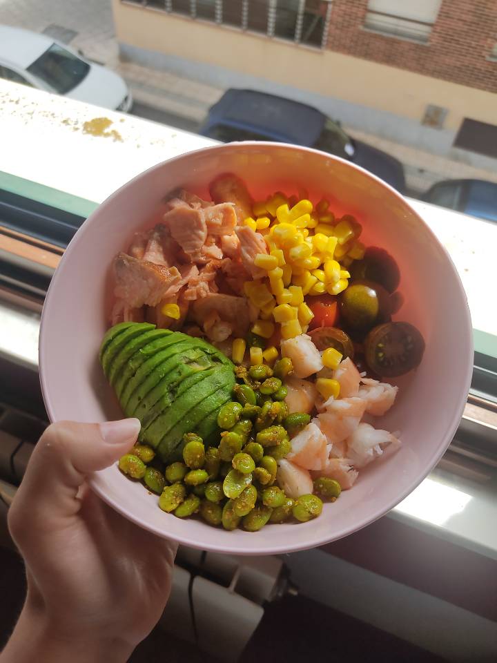Poke de salmón Poke de salmón