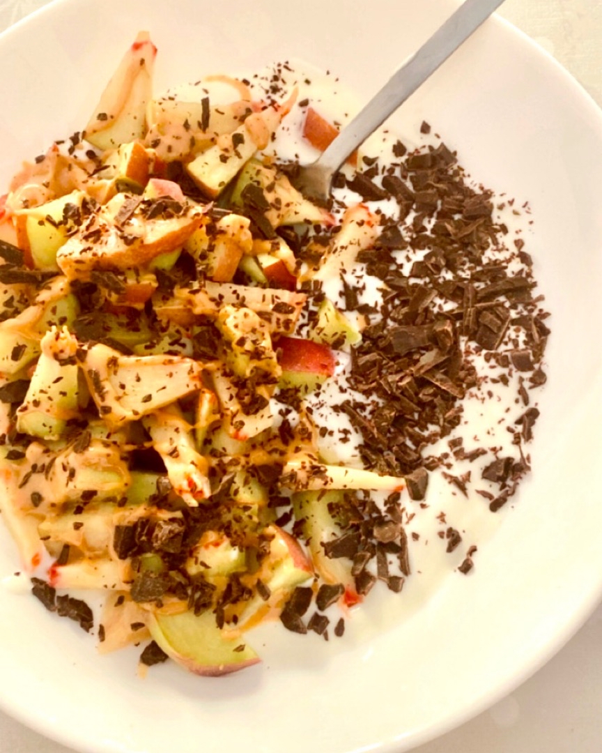 Yogur con fruta 馃 馃崙 Yogur con fruta 馃 馃崙