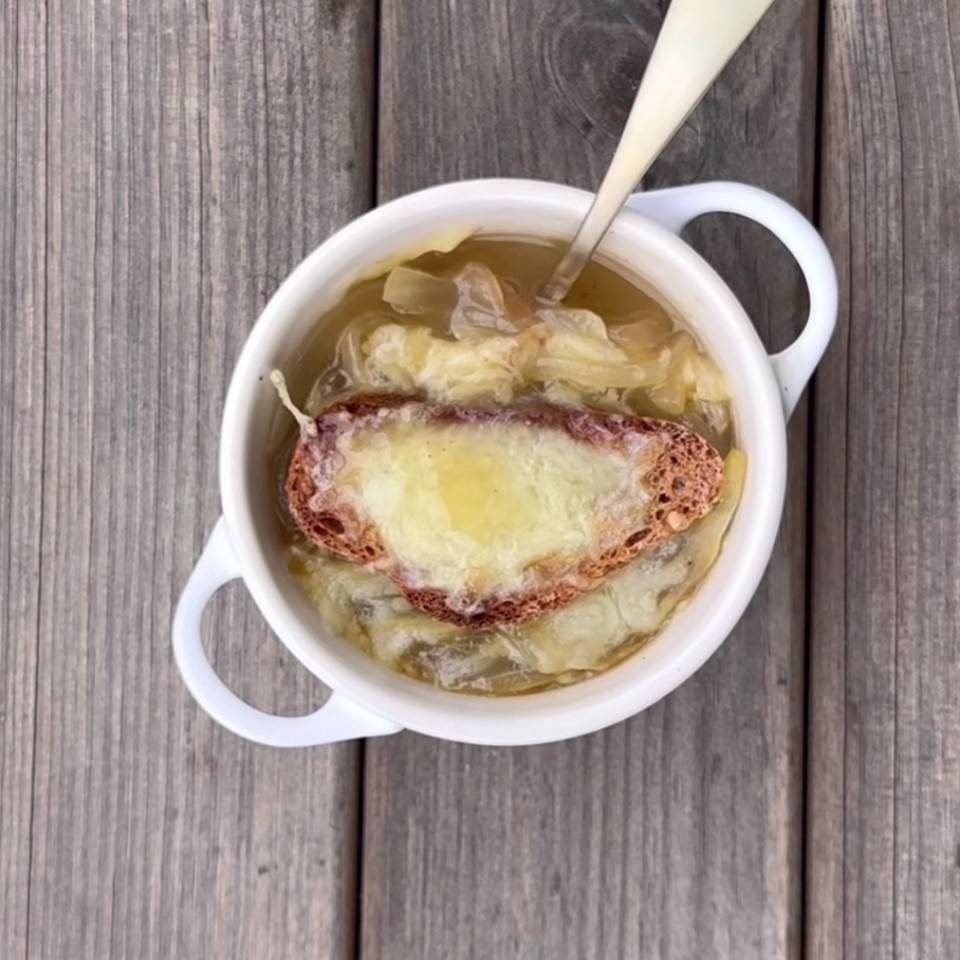 Sopa de cebolla Sopa de cebolla