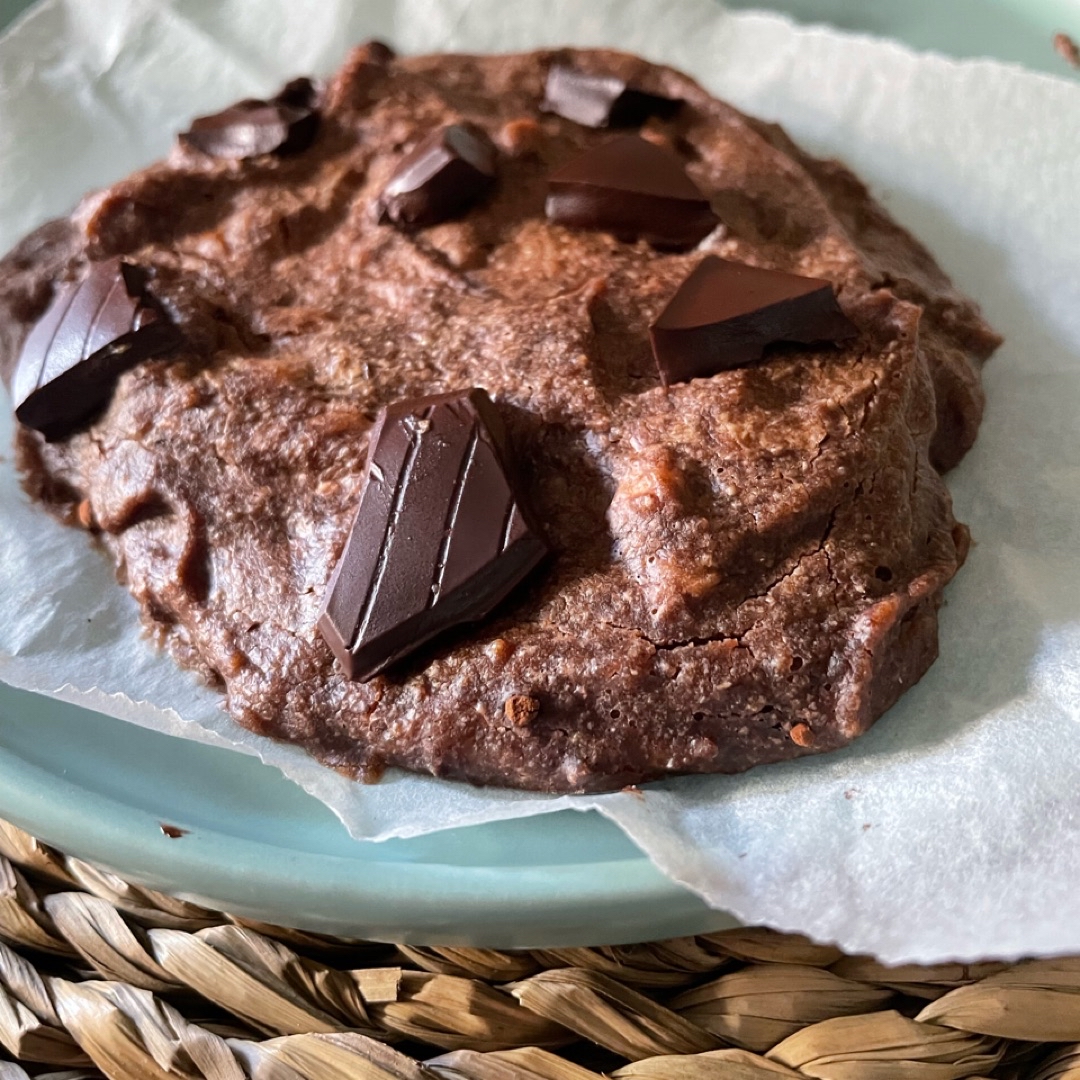 Cookie chocolate al microondas Cookie chocolate al microondas