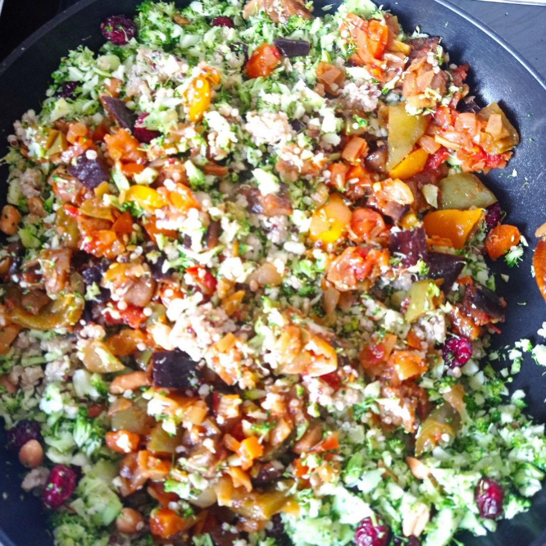 Timbal vegano de arroz de  brócoli 🥦 quinoa y legumbres 💚 Paso 5