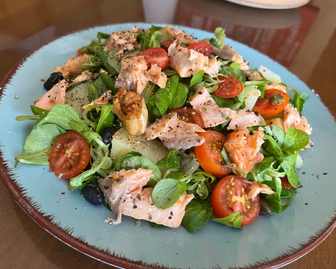 Ensalada con salmón Ensalada con salmón