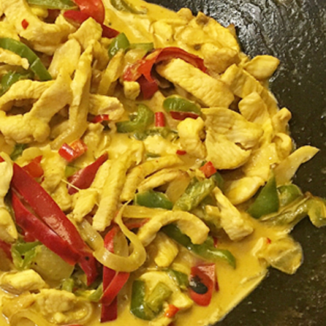 Pollo al curry con verduras 