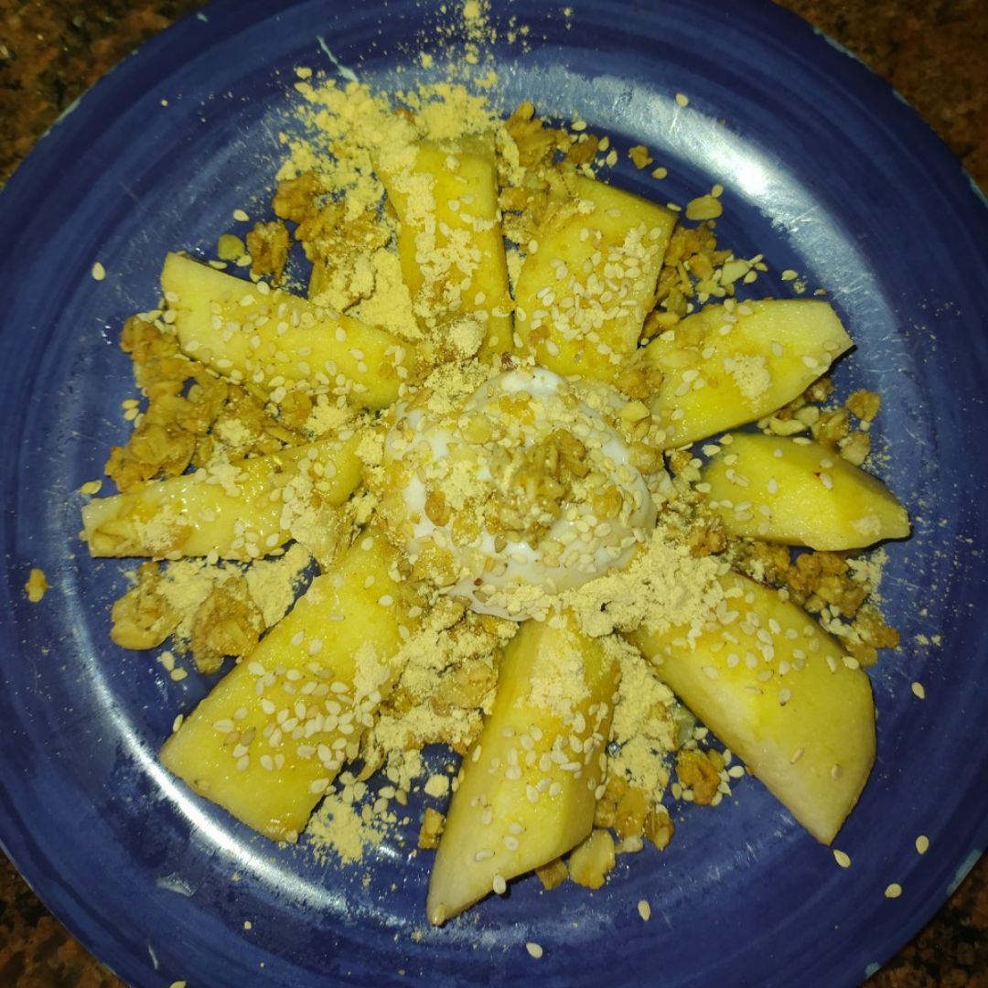 Taquitos de manzana con yogurt y gofio Taquitos de manzana con yogurt y gofio
