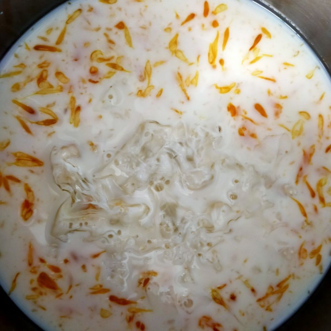 Gelatina de naranja con leche Paso 2