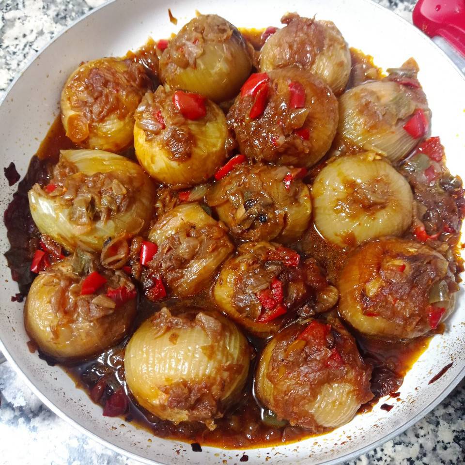 Cebollas rellenas de atún 🧅