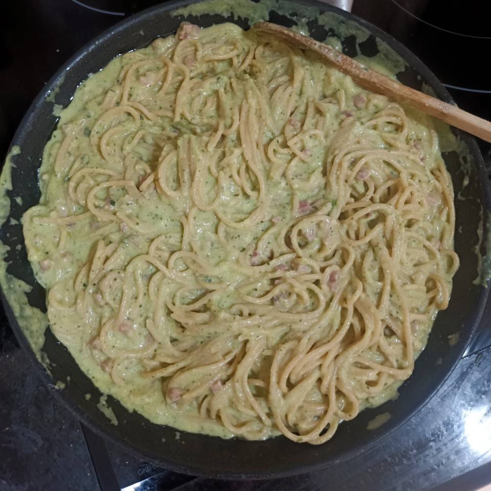 Pasta con salsa de calabacín Pasta con salsa de calabacín