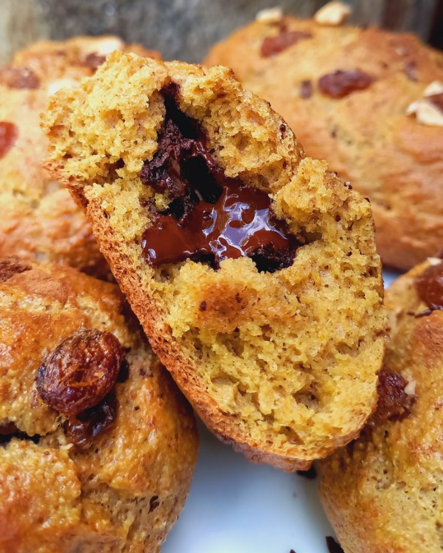 Bollicaos de canela rellenos de chocolate 🍫 con almendras. Bollicaos de canela rellenos de chocolate 🍫 con almendras.