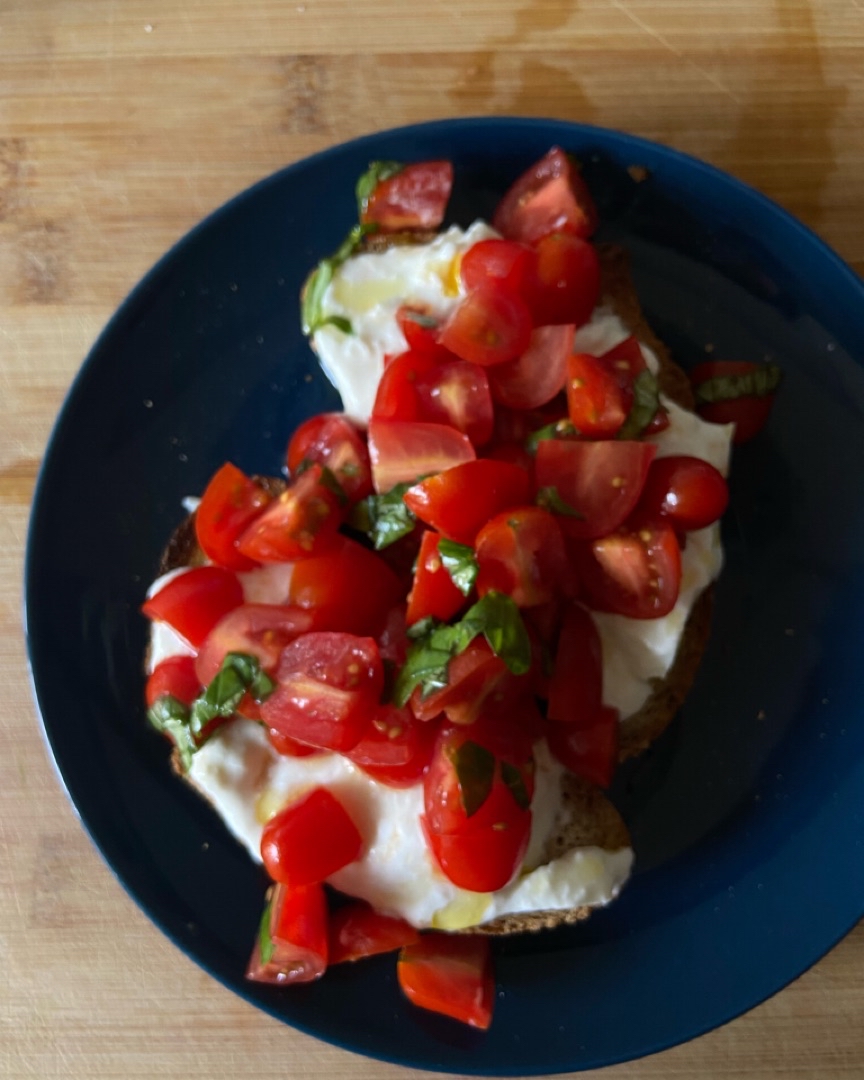 Tostadas estilo Brucchetta