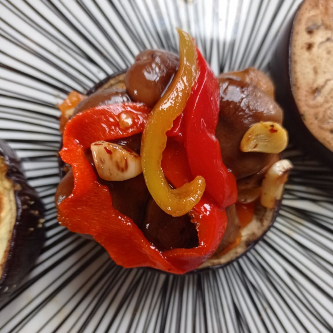 Torre 🏯 de berenjena 🍆 con shiitake y 🧀🐐 Paso 2 Torre 🏯 de berenjena 🍆 con shiitake y 🧀🐐 Paso 2
