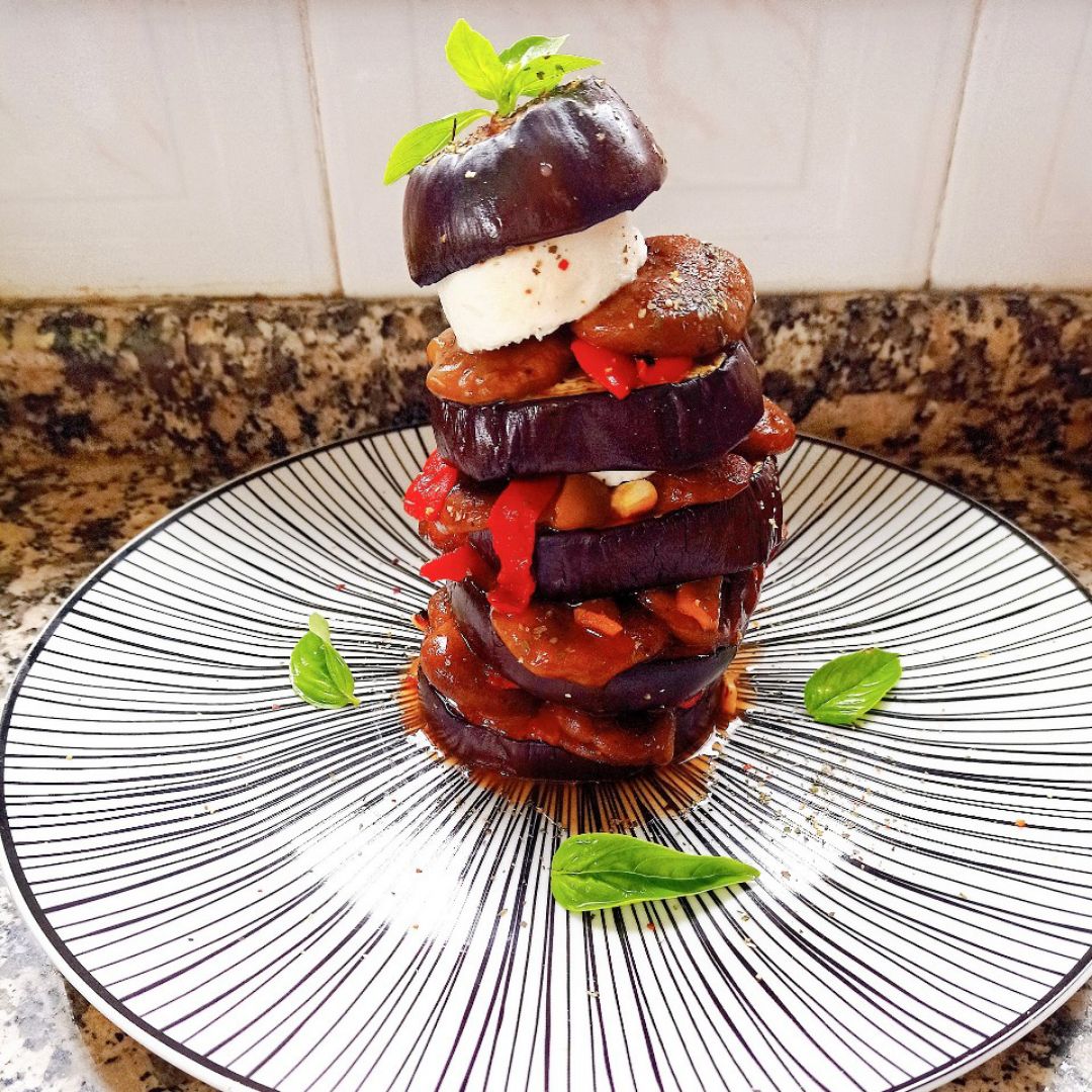 Torre 🏯 de berenjena 🍆 con shiitake y 🧀🐐 Paso 3 Torre 🏯 de berenjena 🍆 con shiitake y 🧀🐐 Paso 3