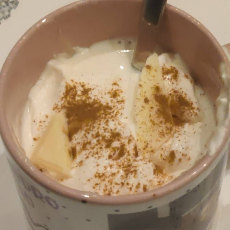 Chocolate blanco a la taza Chocolate blanco a la taza