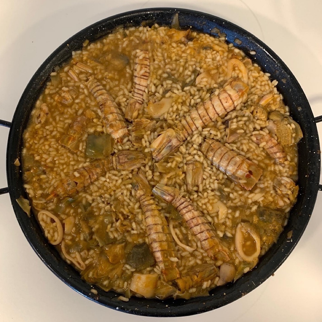 Arroz con galeras y alcachofas Arroz con galeras y alcachofas