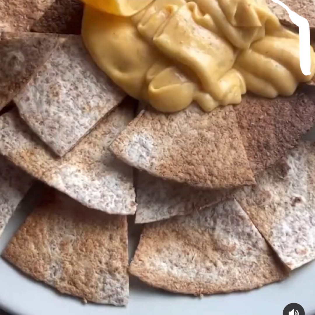 Nachos con queso Nachos con queso