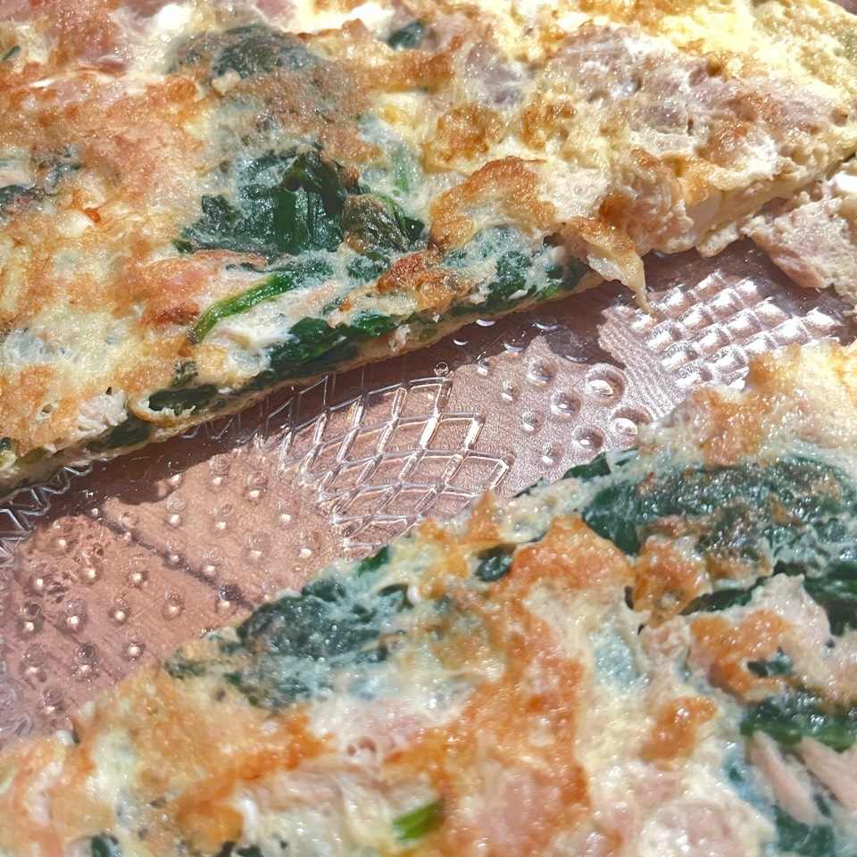 Tortilla de espinacas, atún y queso feta Tortilla de espinacas, atún y queso feta
