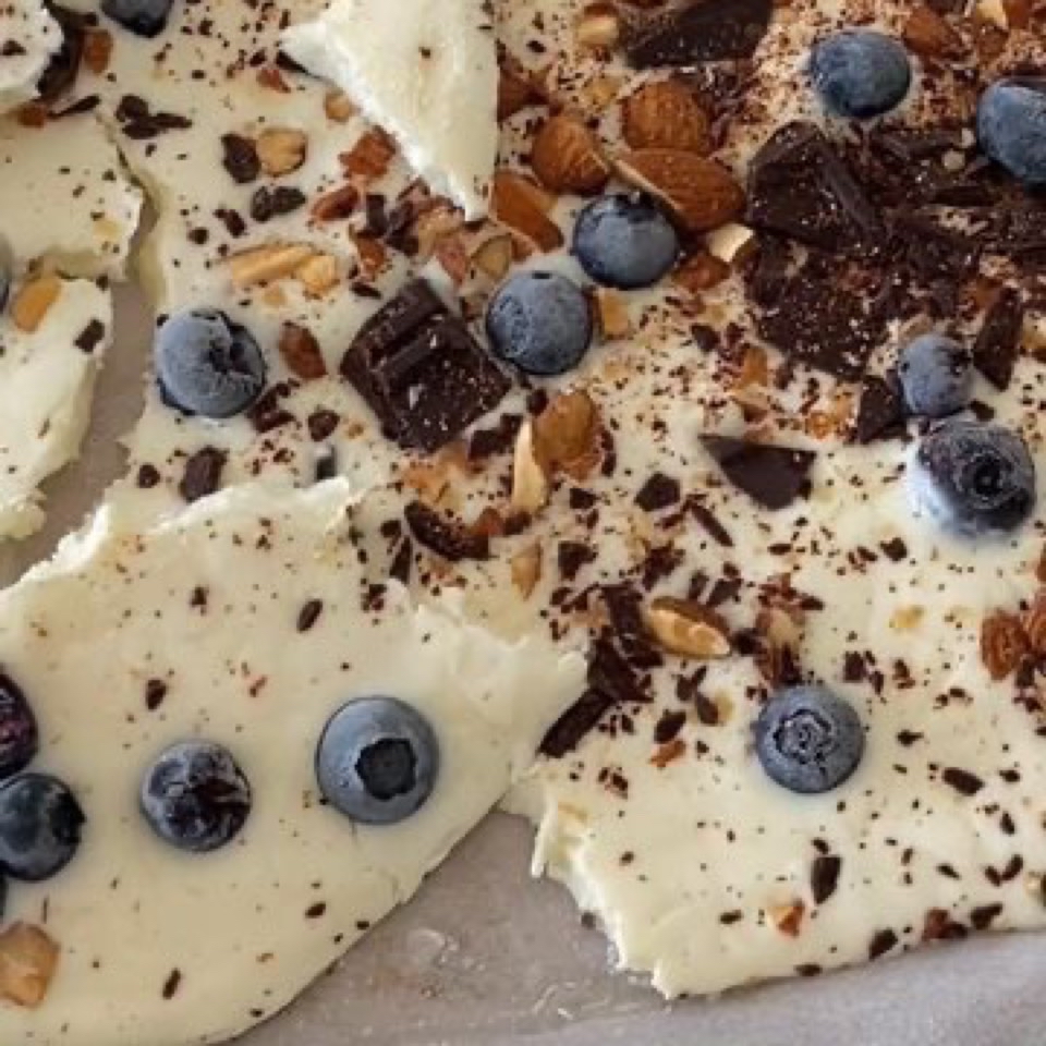 Bark de yogurt con chocolate