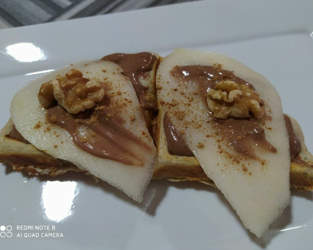 Gofre de pera y quinoa