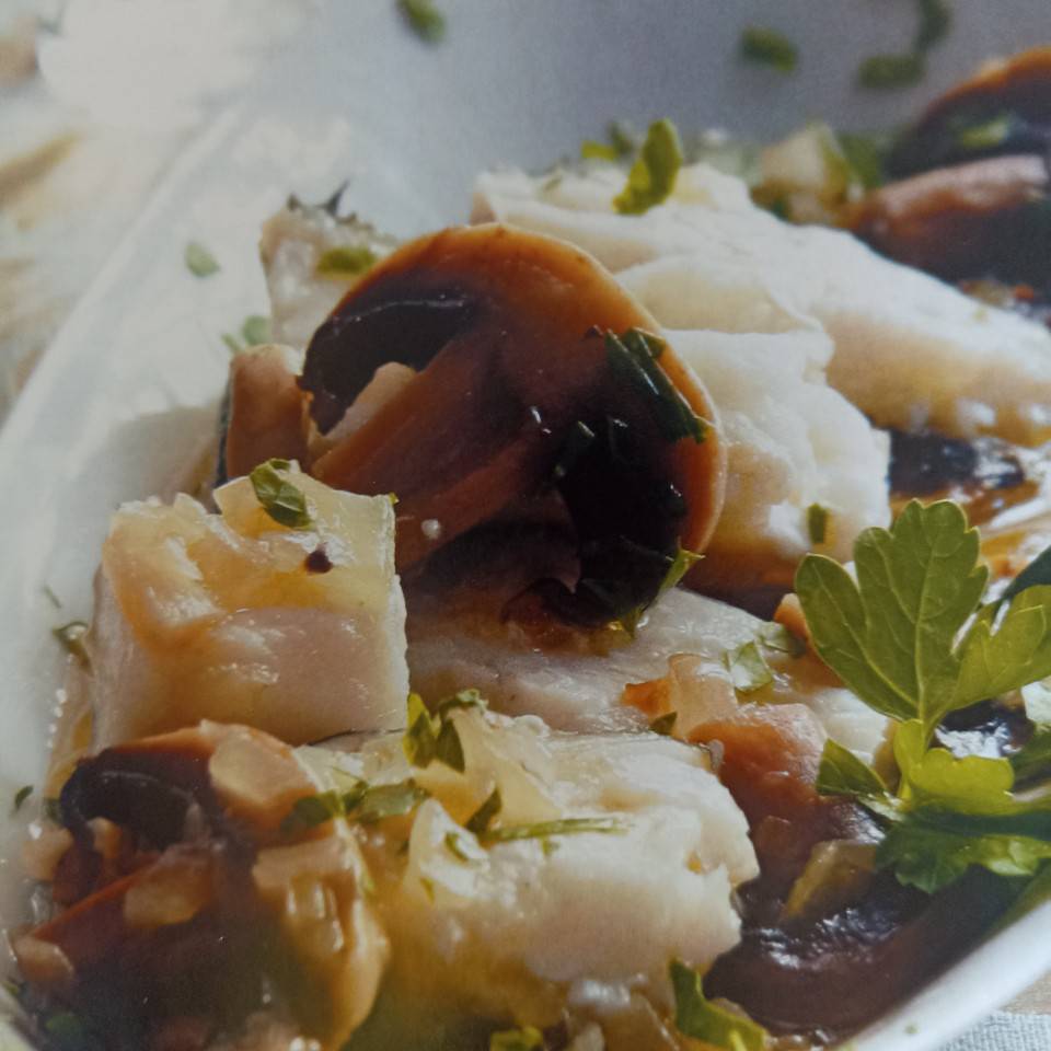 Bacalao con champiñones Bacalao con champiñones