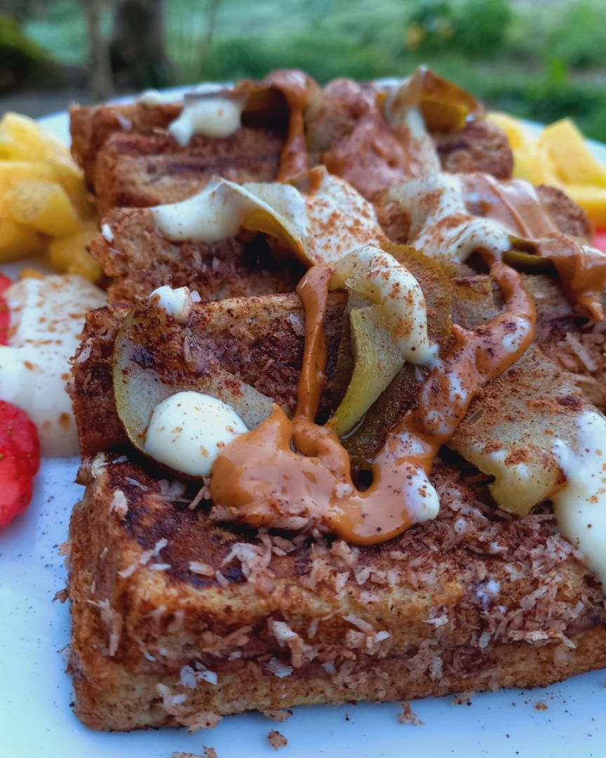French toast sticks con cacahuete🥜, canela, cacao puro y pera 🍐 asada. Paso 5 French toast sticks con cacahuete🥜, canela, cacao puro y pera 🍐 asada. Paso 5