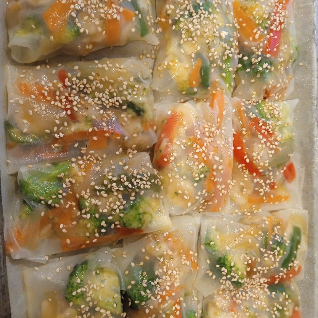 Rollitos de verduras con obleas de arroz Paso 4 Rollitos de verduras con obleas de arroz Paso 4