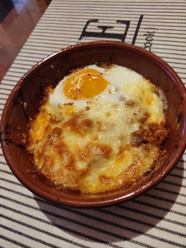 Carne picada gratinada con huevo Carne picada gratinada con huevo