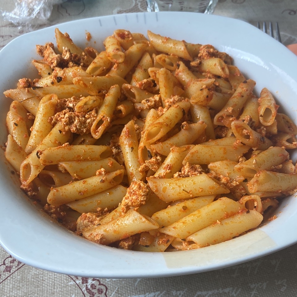 Macarrones con “chorizo” vegano Macarrones con “chorizo” vegano