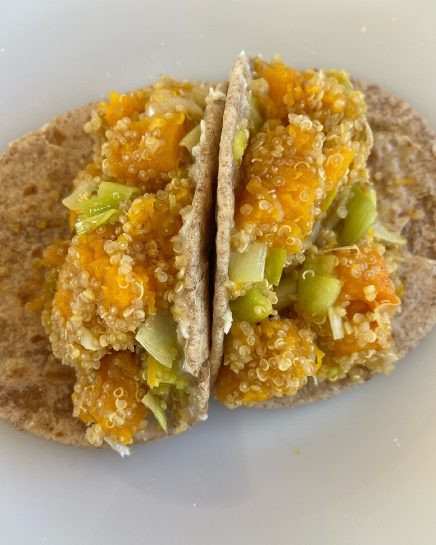 Fajitas integrales con quinoa, calabaza y puerro y un toque de gorgonzola Fajitas integrales con quinoa, calabaza y puerro y un toque de gorgonzola