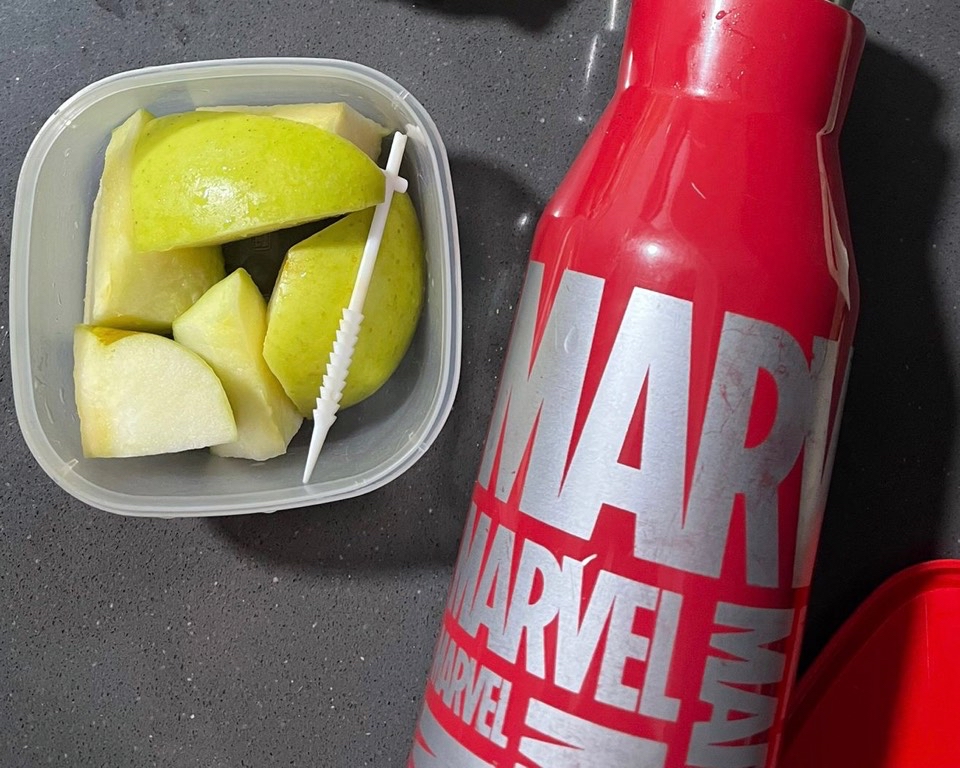 Hello everyone!! Today I鈥檓 going to eat Apple 馃崗 for snack in school. Hello everyone!! Today I鈥檓 going to eat Apple 馃崗 for snack in school.