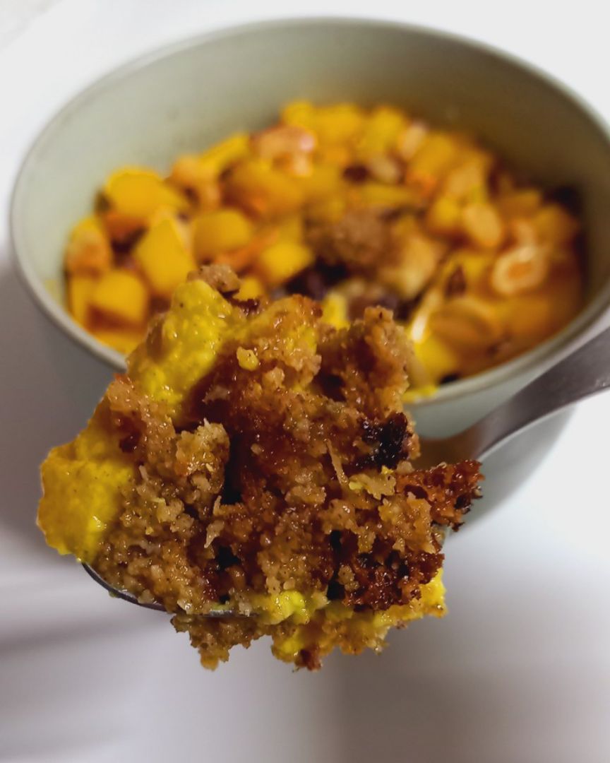 Avena cremosa de mango 🥭, cacahuete en polvo 🥜 y cúrcuma 🧡. Paso 5