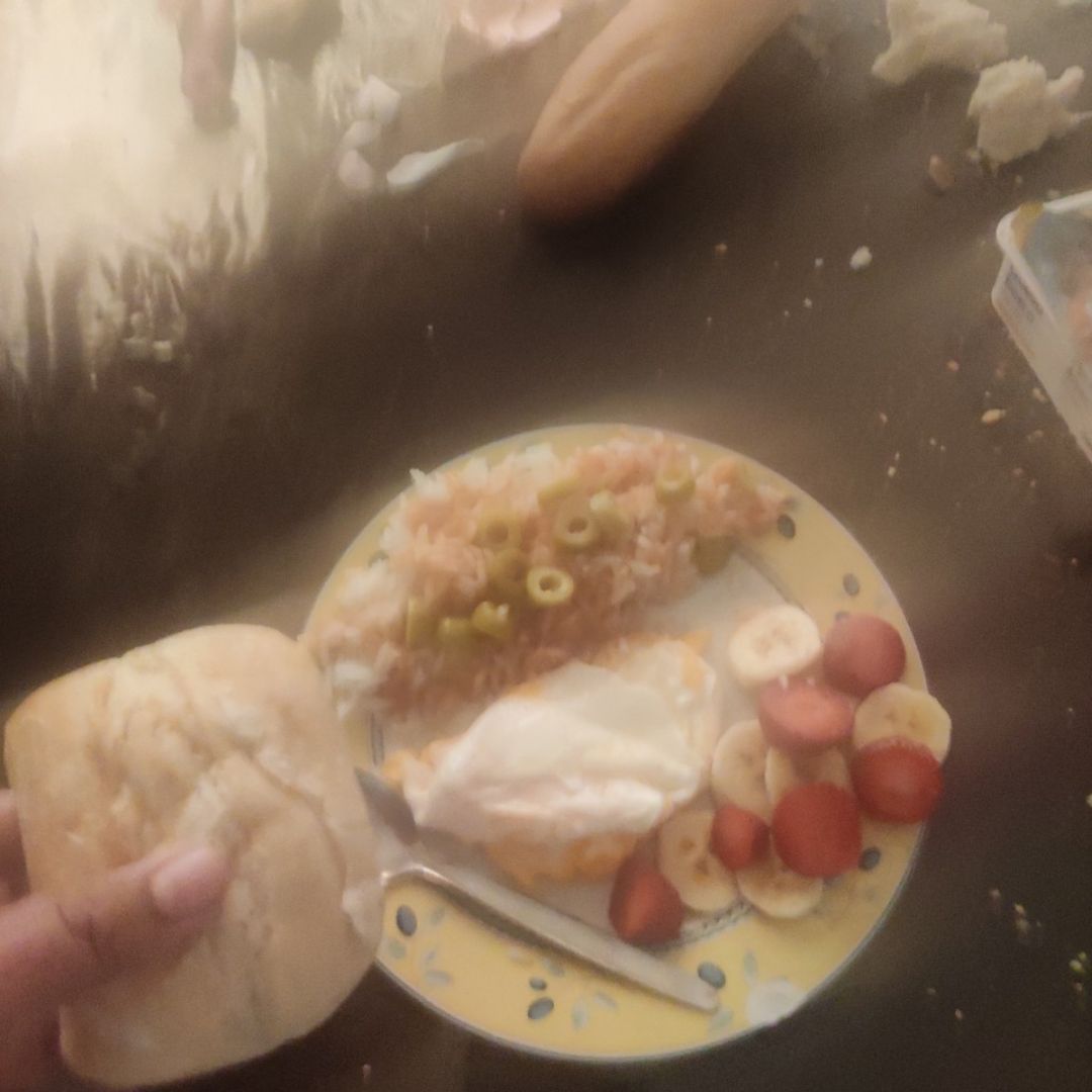 Arróz con huevo para la merienda o comida de medio dia Arróz con huevo para la merienda o comida de medio dia