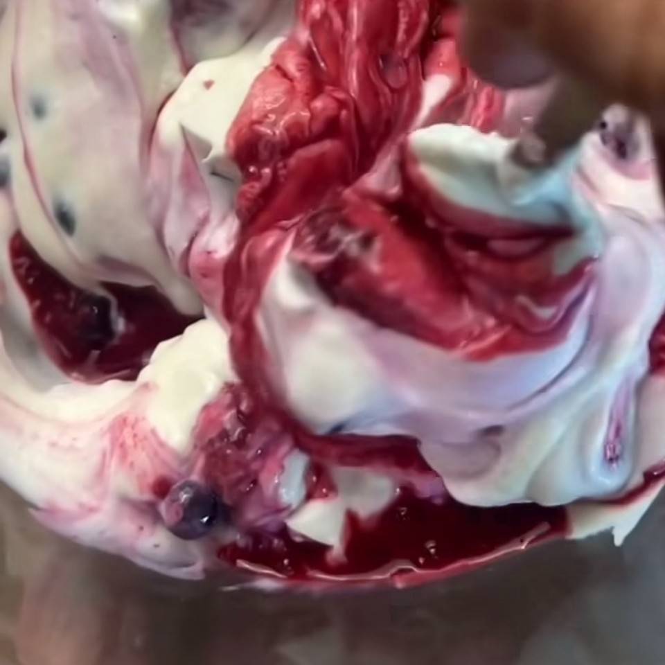 Yogur con frutos rojos Yogur con frutos rojos