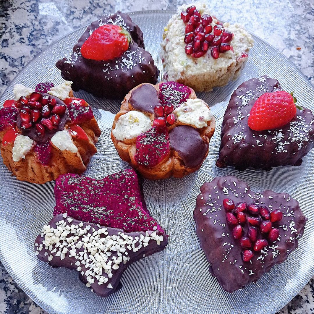 Pastelitos de fresa 🍓, pitahaya 💖 y ricotta Step 1