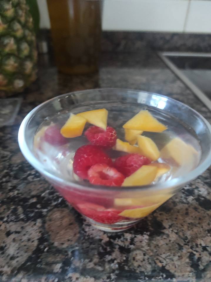 Gelatina tutti frutti Gelatina tutti frutti