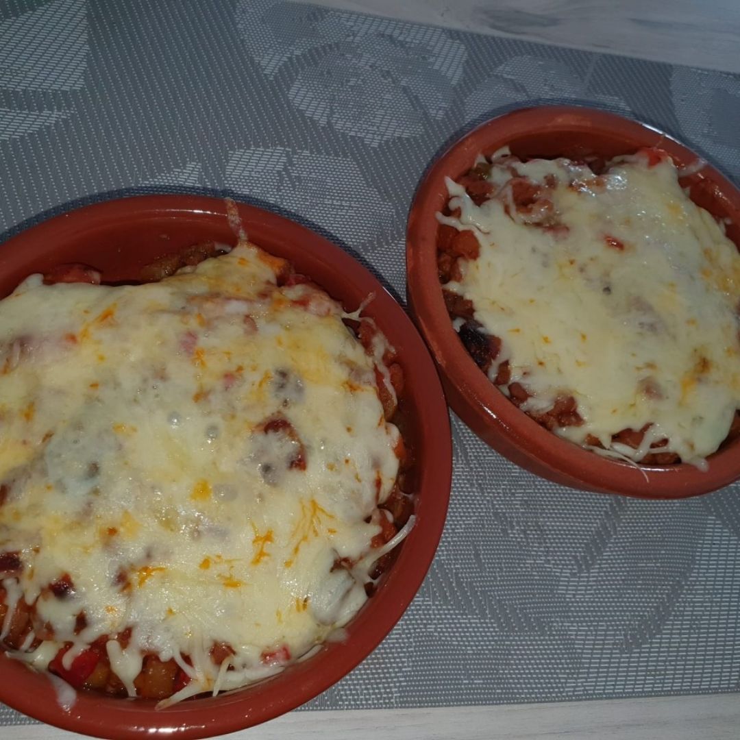 Cazuelitas de verduras, carne y queso Cazuelitas de verduras, carne y queso