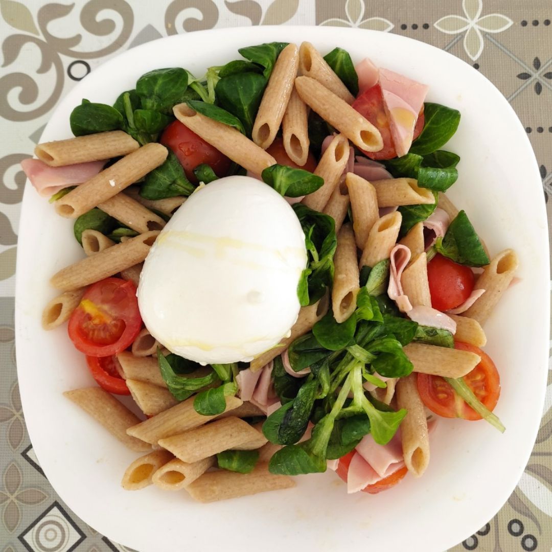 Ensalada pasta con mozzarela Ensalada pasta con mozzarela