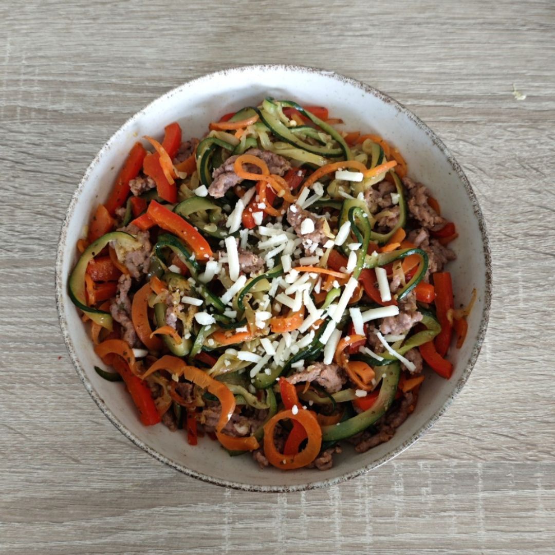 ZOODLES de calabacín con verduras y ternera Paso 2 ZOODLES de calabacín con verduras y ternera Paso 2