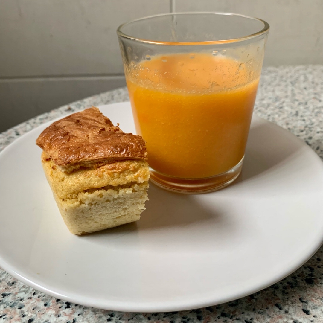 Bizcocho húmedo de manzana 🍏 Paso 5 Bizcocho húmedo de manzana 🍏 Paso 5
