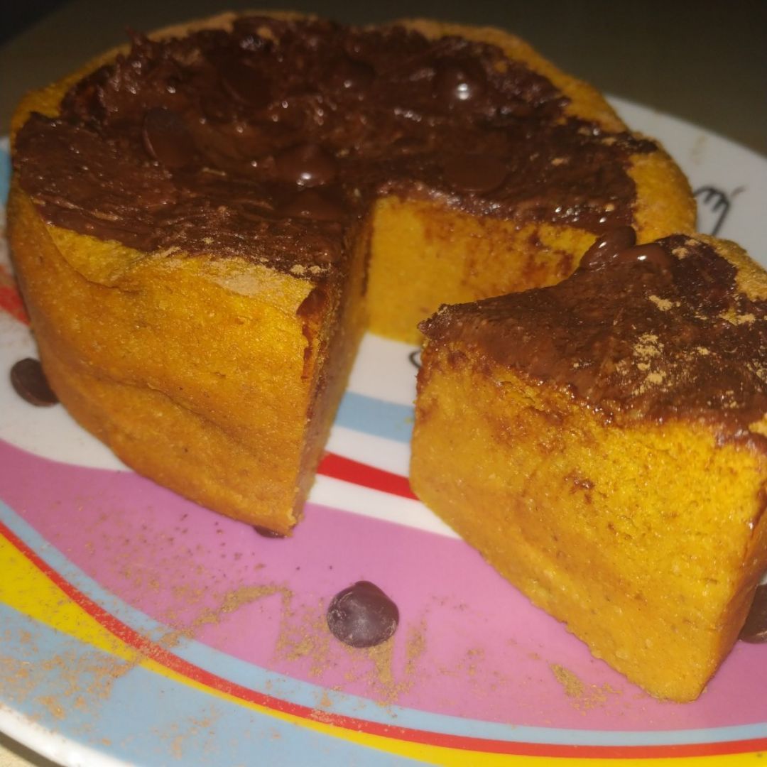 Bizcocho de zanahoria y avena jugoso