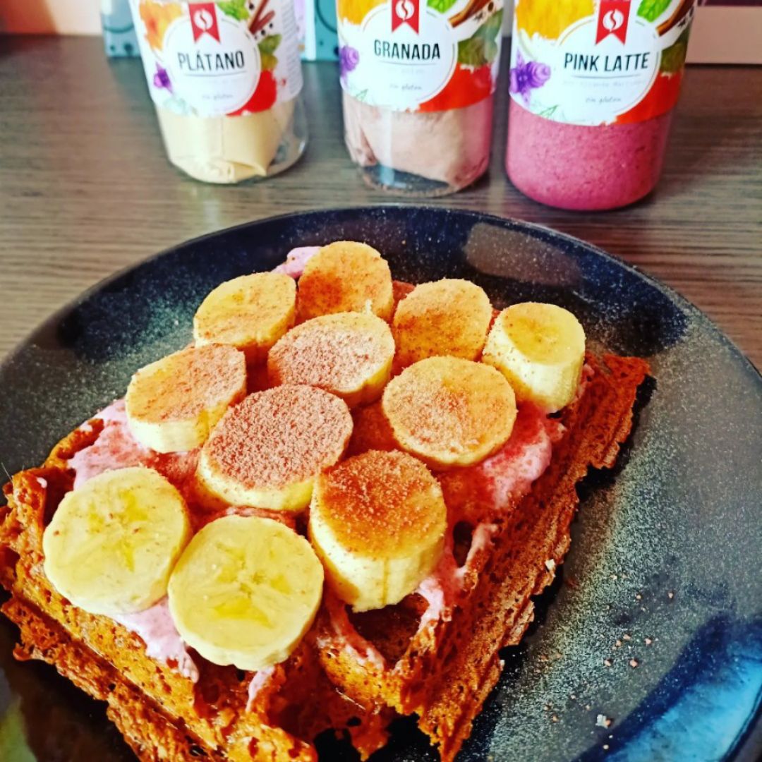 GOFRES CON PINK LATE GOFRES CON PINK LATE
